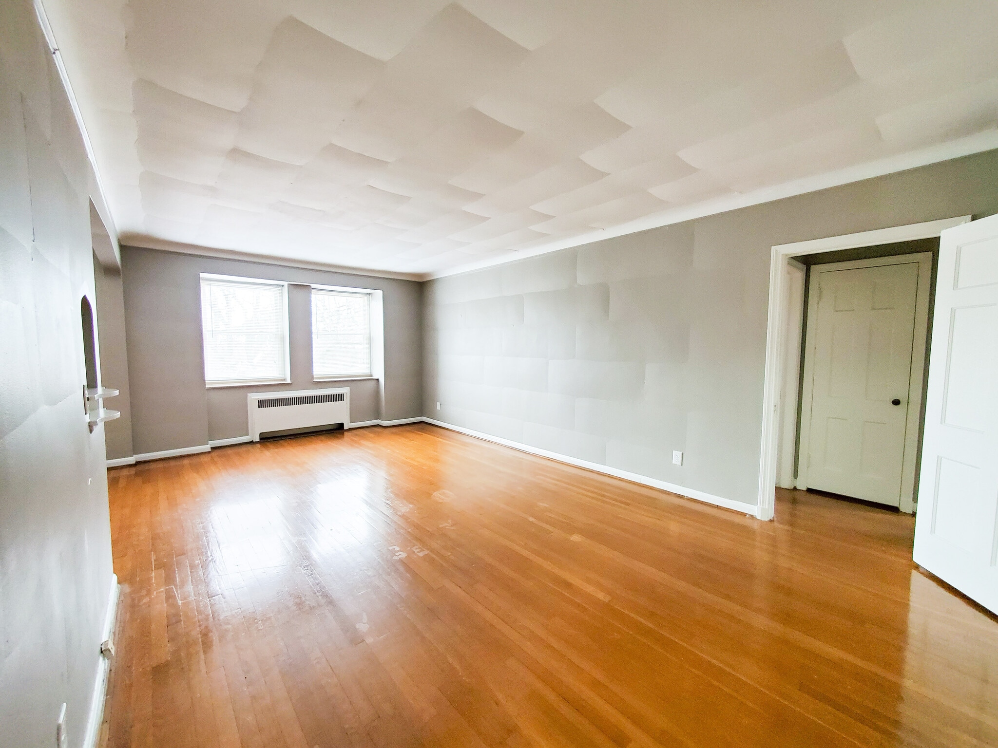 Parkway Manor Apartments – photo 1