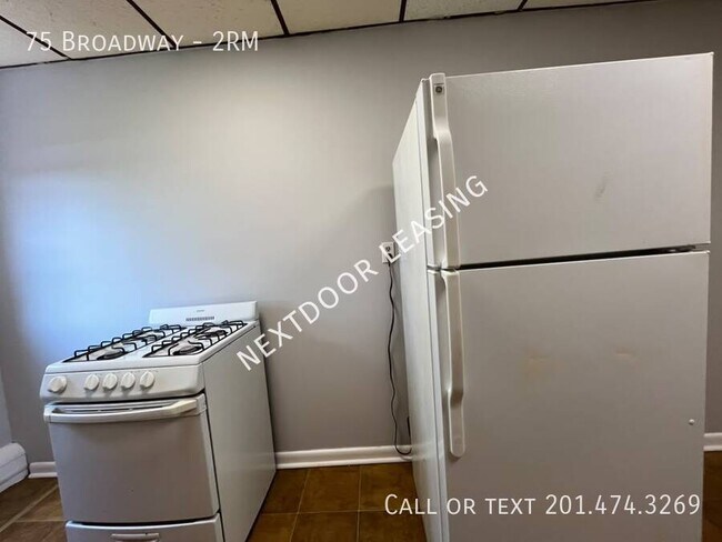 Building Photo - 75 Broadway-2RM