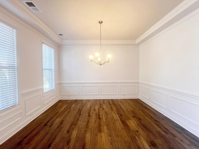 Building Photo - 205 Lambert Ct