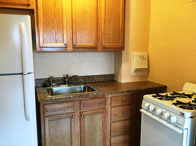 Foto del edificio - 3702 Venable Ave
