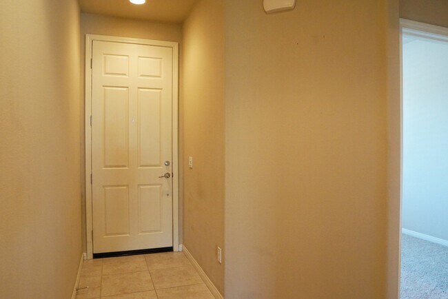 Building Photo - 40093 Corte Refugio