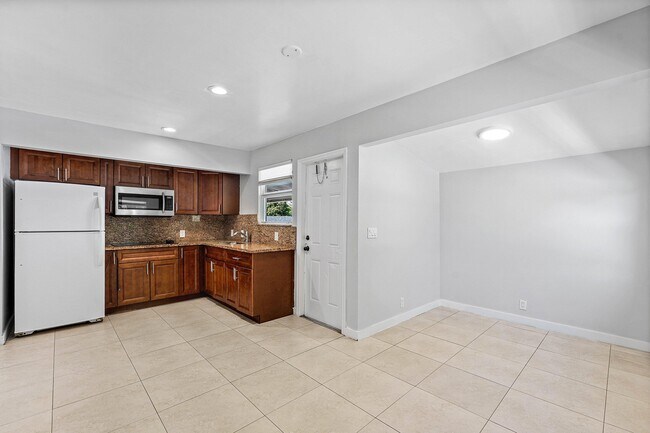 Foto del edificio - 801 Dobbins St