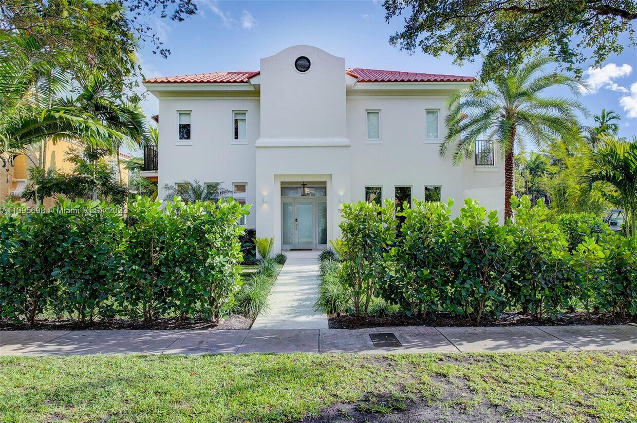 722 Navarre Ave, Coral Gables, FL 33134 House Rental in Coral Gables