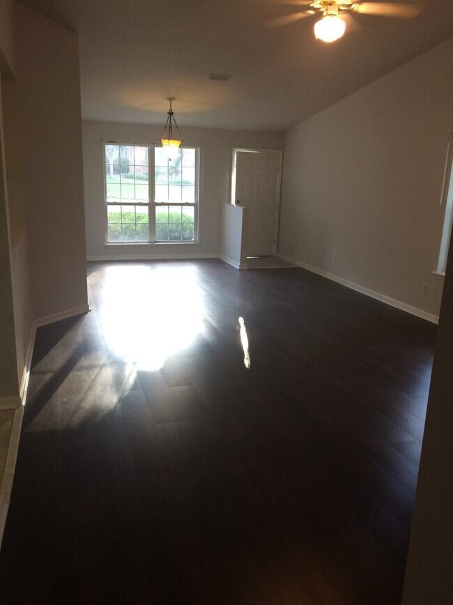 7327 Hollis St, Tallahassee, FL 32312 Townhome Rentals in Tallahassee