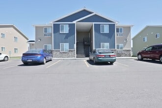 Building Photo - 6188 N Freedom Rd
