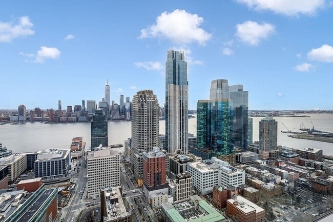 Photo - 25 Christopher Columbus Dr Apartment