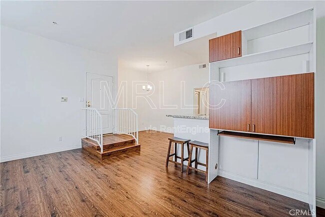 Foto del edificio - 7111 S La Tijera Blvd