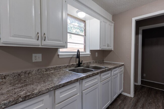 Foto del edificio - Charming 5 Bedroom House