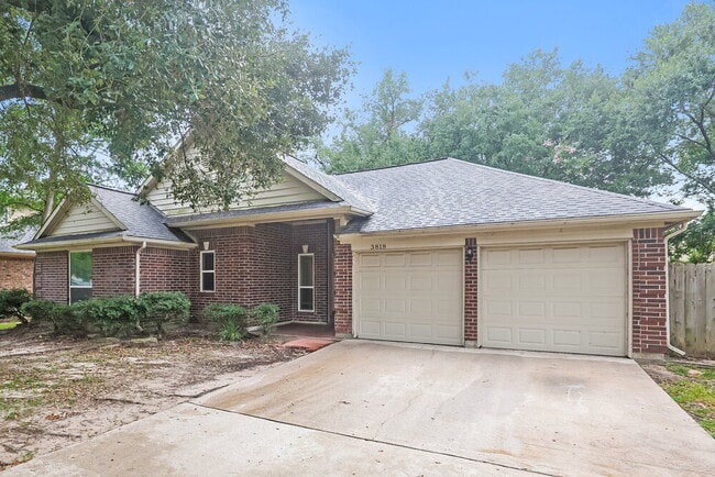 Foto del edificio - 3818 Beckett Ridge Dr