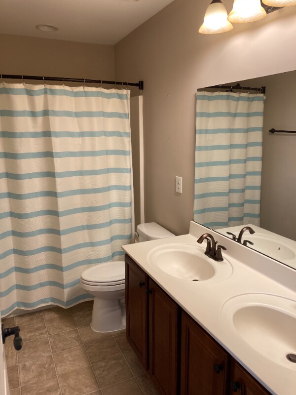 Foto del edificio - 833 Poplar St