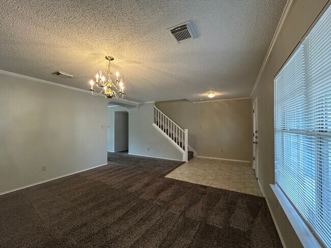 Foto del edificio - 407 Bluegrass Creek