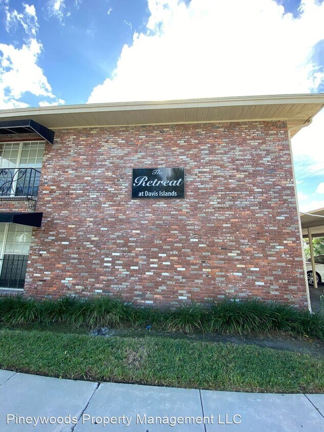 Primary Photo - 2 br, 2 bath House - 208 Danube Avenue #202