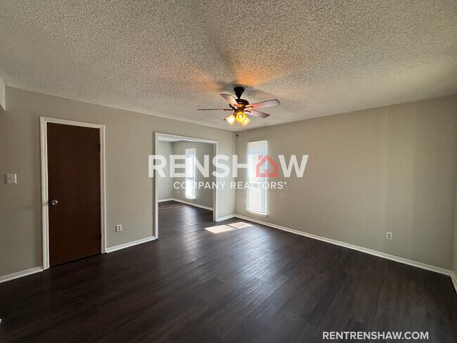 Foto del edificio - 3976 Twin Lakes Dr