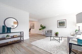 Building Photo - 1748 Vancouver Grn