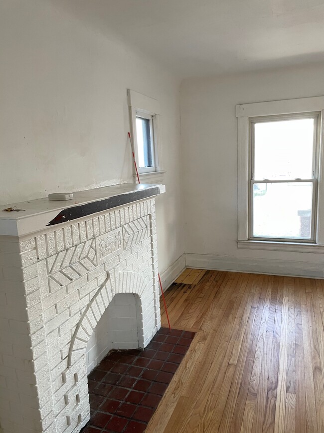 Building Photo - 5670 McMillan St