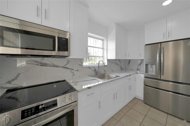 Foto del edificio - 7145 SW 13th St