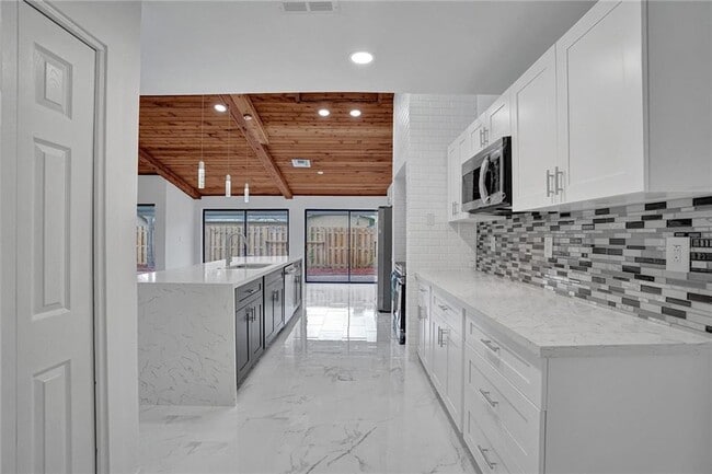 Foto del edificio - 8060 NW 45th St
