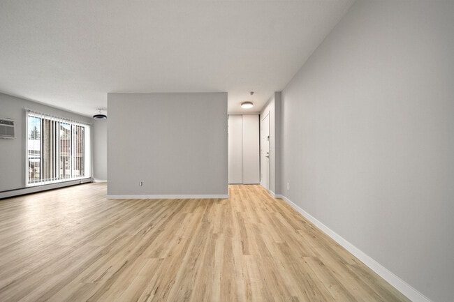 Building Photo - Morada