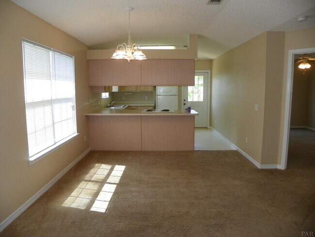 Building Photo - 5567 Millbend Pl