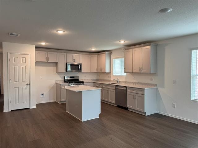 Building Photo - 16113 Isles Dr