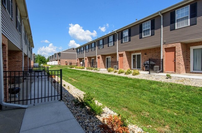 Building Photo - The Bluffs at Cherry Hills Townhomes