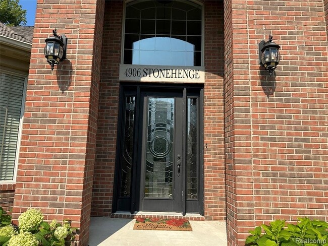 Building Photo - 4906 Stonehenge Dr