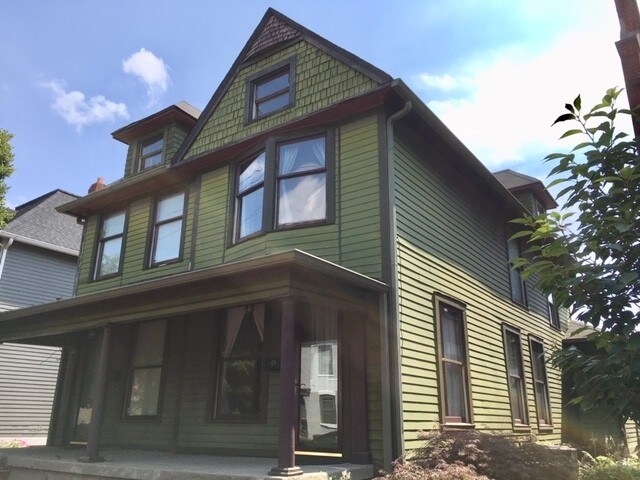 Building Photo - 421 N College Ave