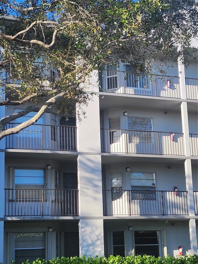 Foto del edificio - 12501 SW 14th St