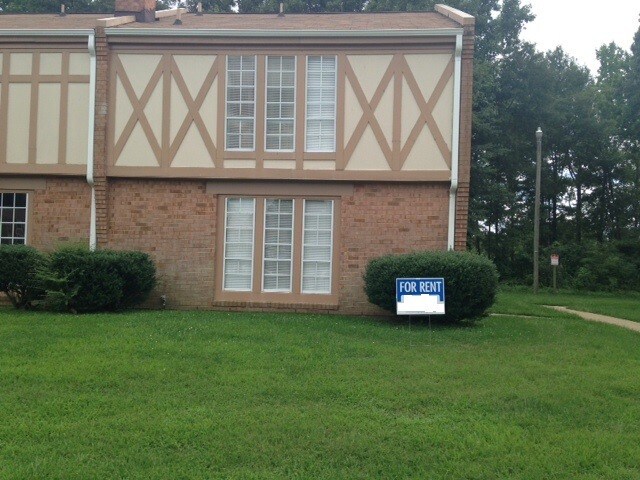 Foto principal - 759 Pleasant St