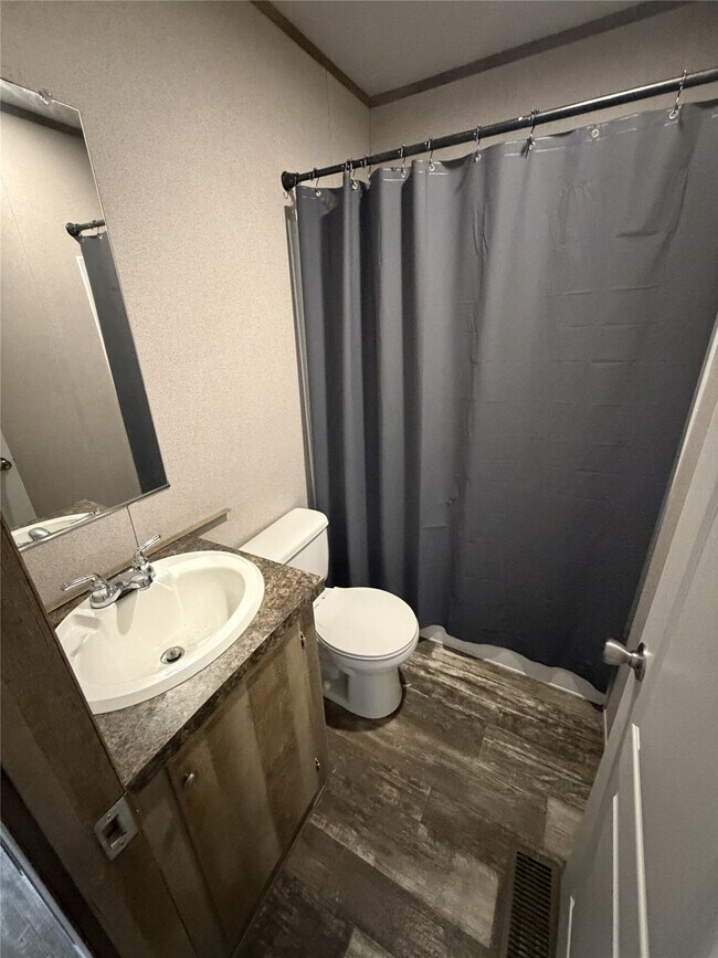 Foto del edificio - 2243-2243 County Rd 130