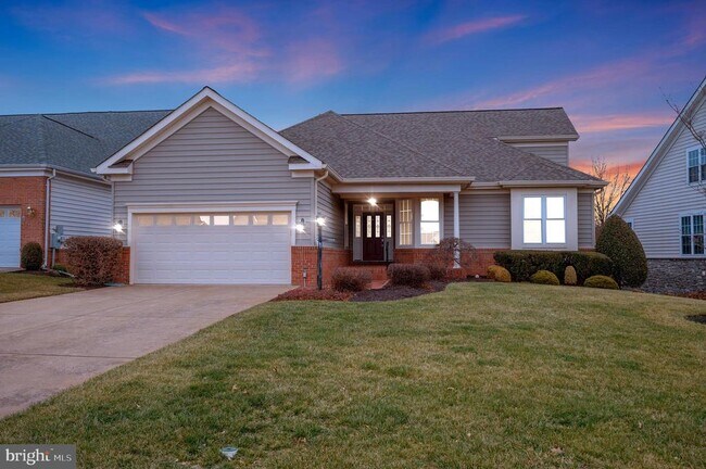 Building Photo - 13784 Charismatic Way