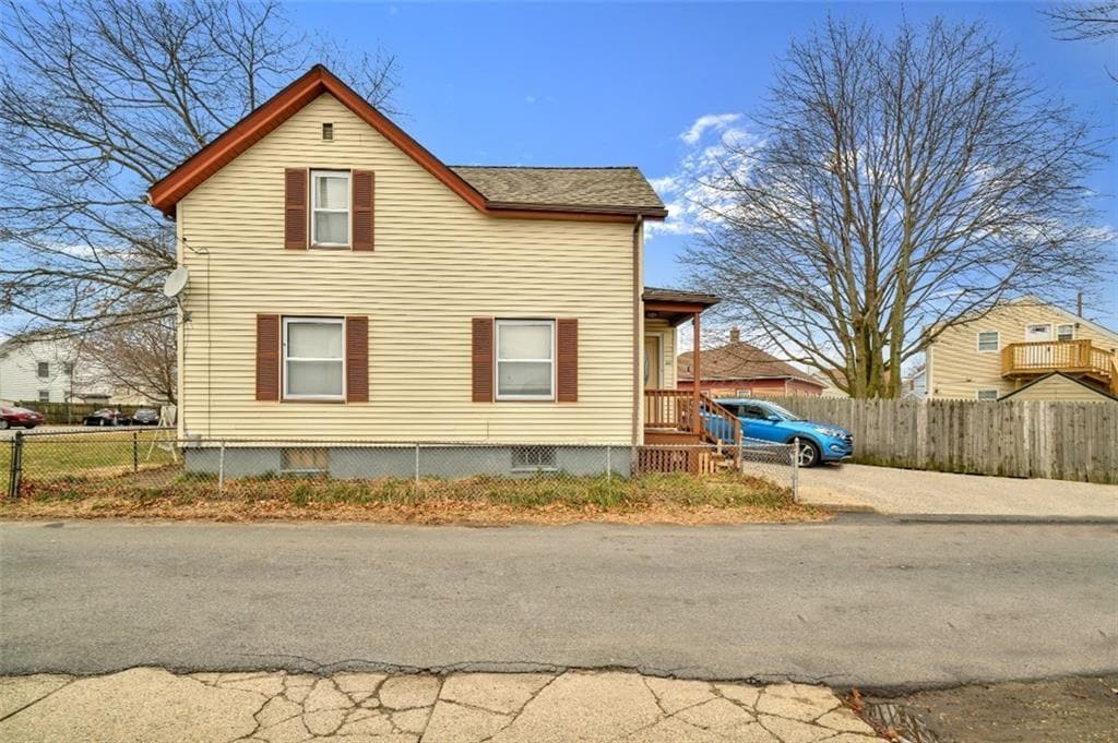 22 Borden St, Pawtucket, RI 02861 House Rental in Pawtucket, RI