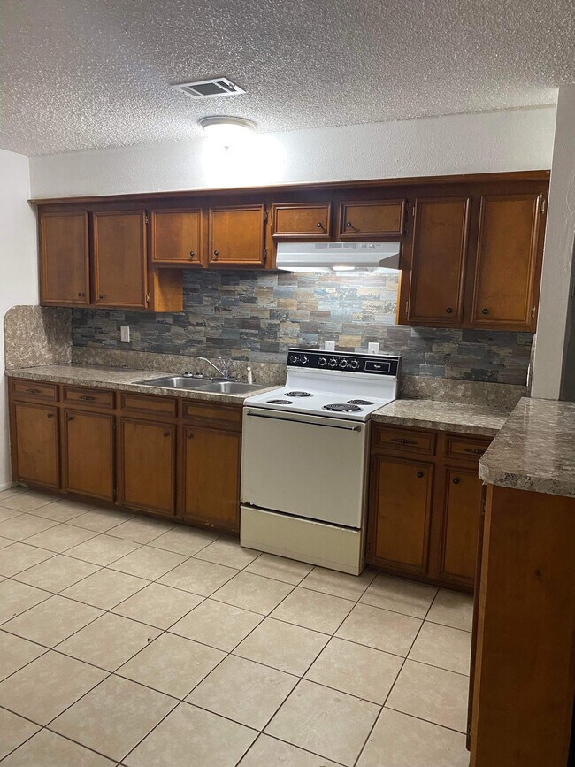 Foto del edificio - 8430 Round Rock Dr