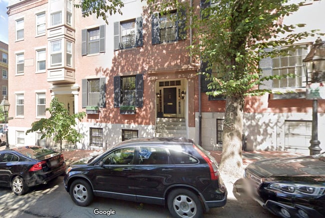 Building Photo - 95 Mount Vernon St