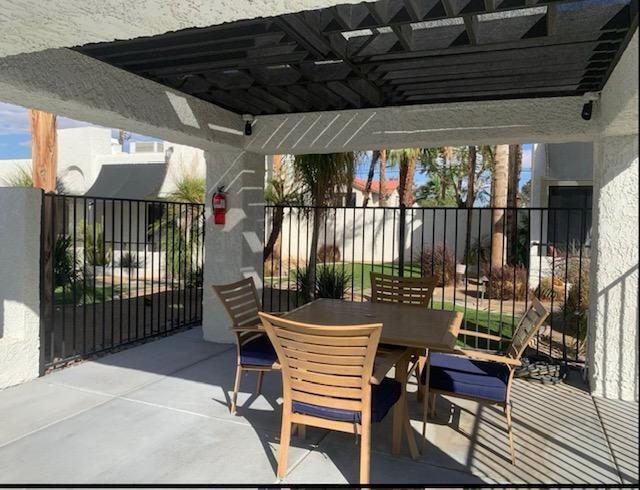 Foto del edificio - 45451 Deep Canyon Rd