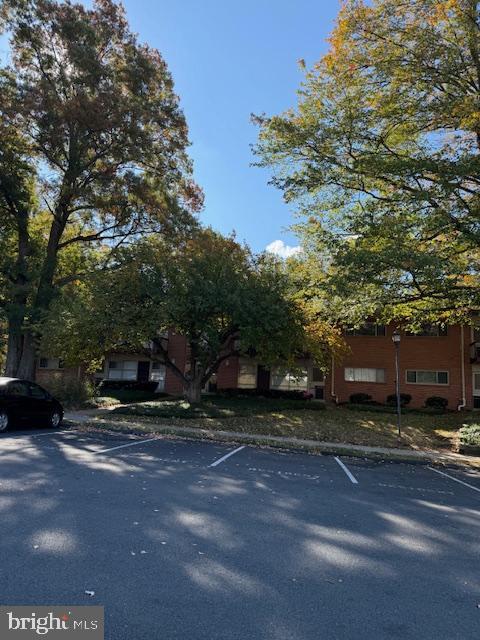 Foto del edificio - 4251 Americana Dr