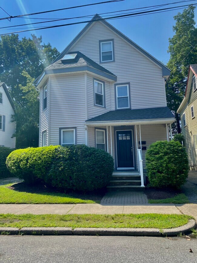 40 Harvard Street - 40 Harvard St