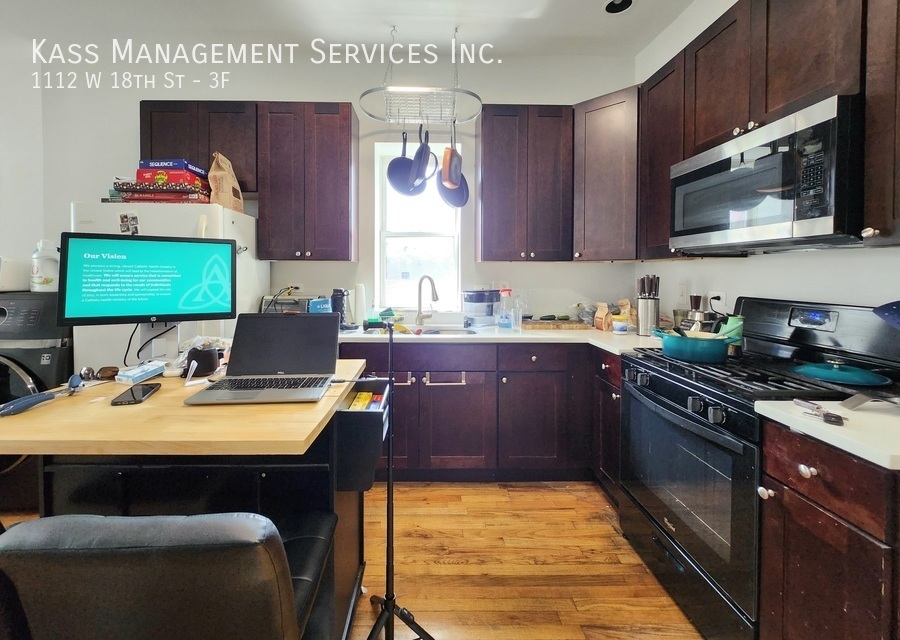 Foto principal - 1112 W 18th St