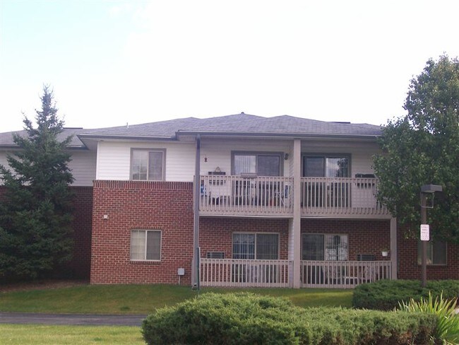 Building Photo - 1150 Plymouth Ave NE