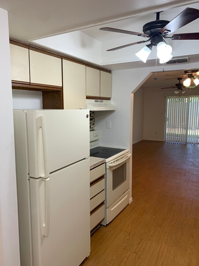 Foto del edificio - 1757 Fairview Shores Dr