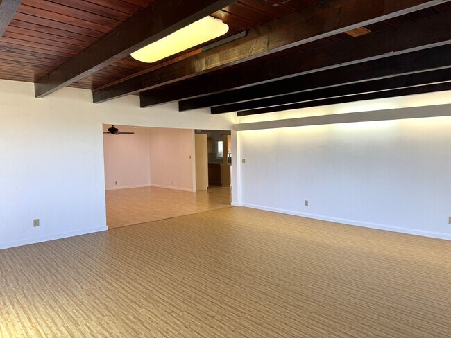 Foto del edificio - Newtown - Renovated 3 bedroom, 2 bath sing...
