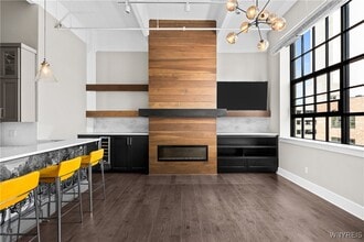 Building Photo - 210 Ellicott St