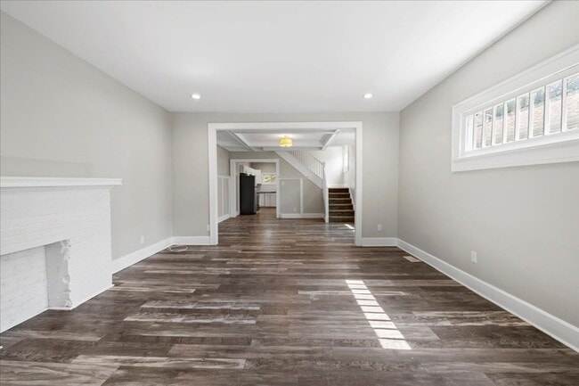 Photo - 2917-2919 Ruckle Street Apartment