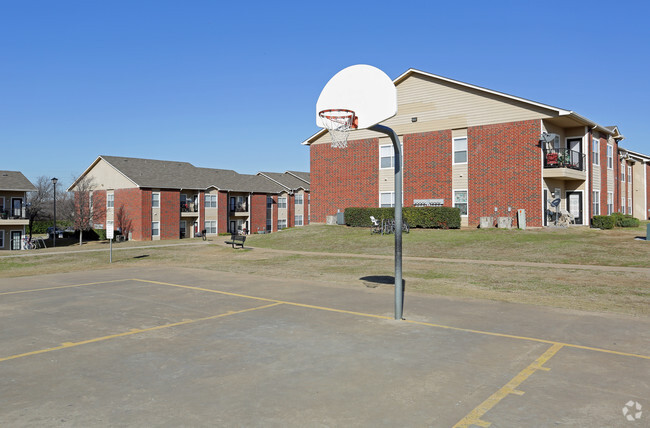 Basketball Court - Stonebrook Village