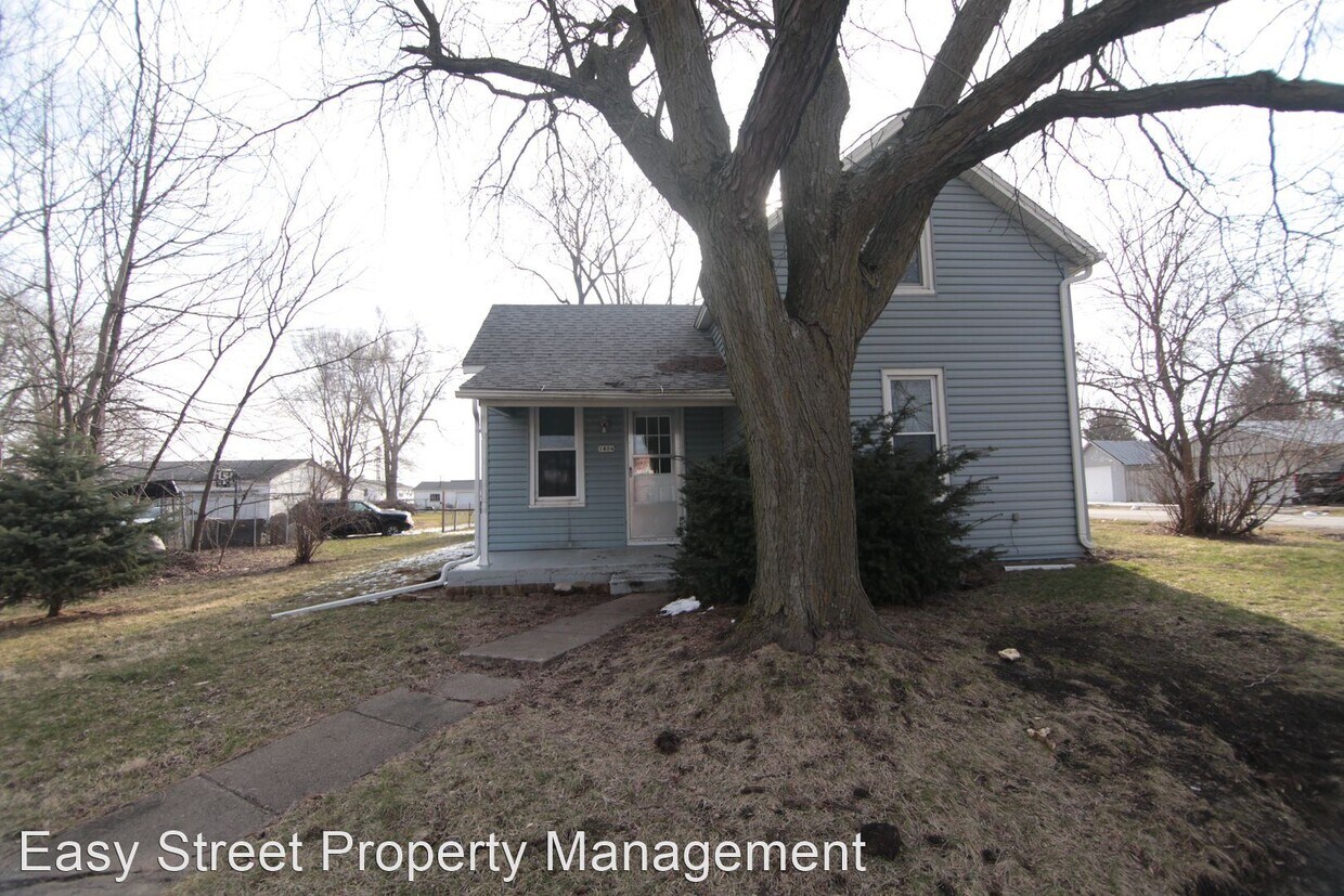 2 br, 1 bath House 1804 17th St House Rental in Viola, IL