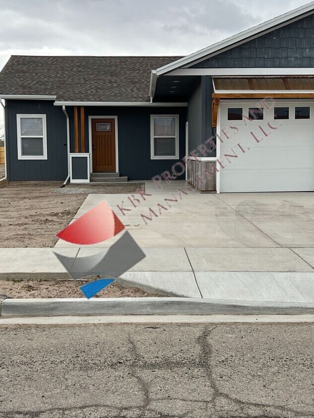 1200 Alamosa Ave Unit Hostetter1200 Alamosa, Alamosa, CO 81101 Room