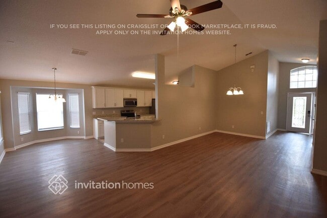 Foto del edificio - 16752 Cedar Run Dr
