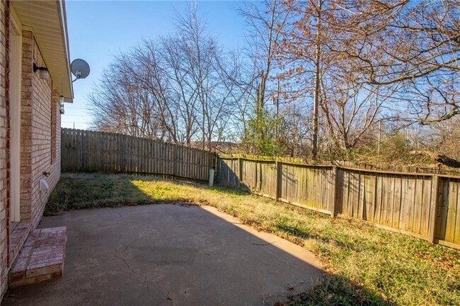 Building Photo - 4201 SW Shadowrock Pl
