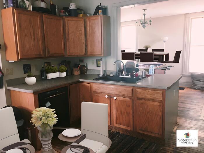 Primary Photo - Huge 6 Bed 3 Bath Colonial Rental Near WMU...