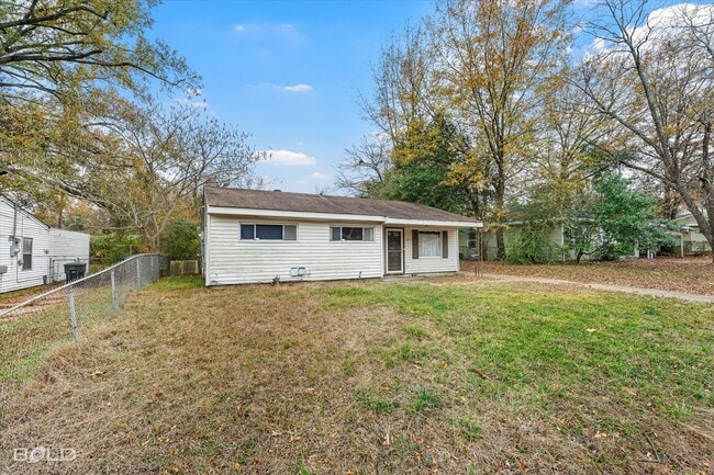 Foto del edificio - 3051 Amherst St